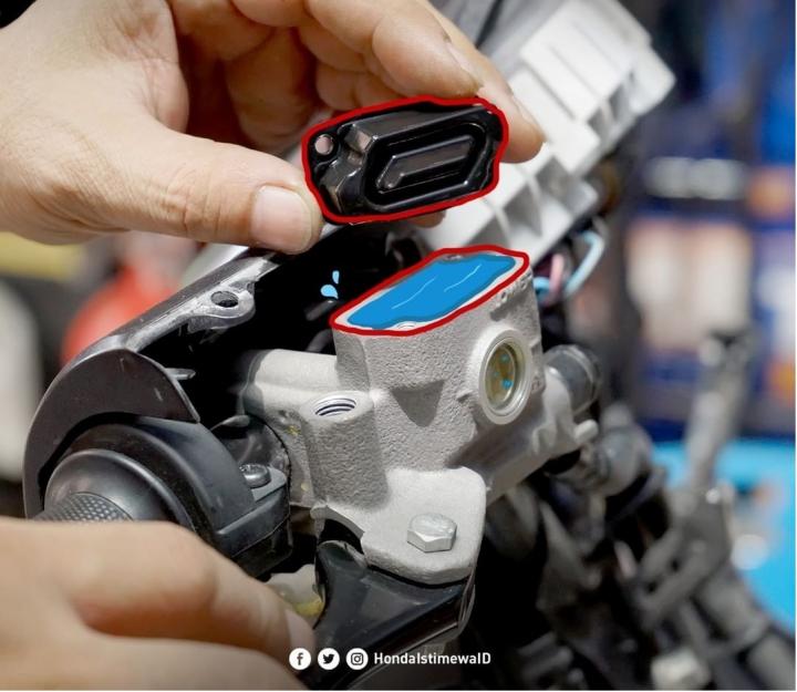 Waktu Yang Tepat Untuk Ganti Minyak Rem Motor